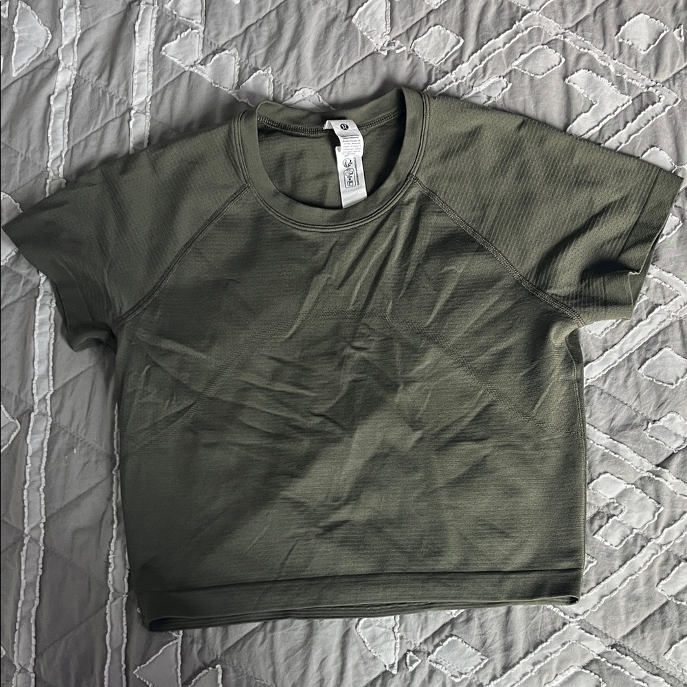 lululemon cropped top